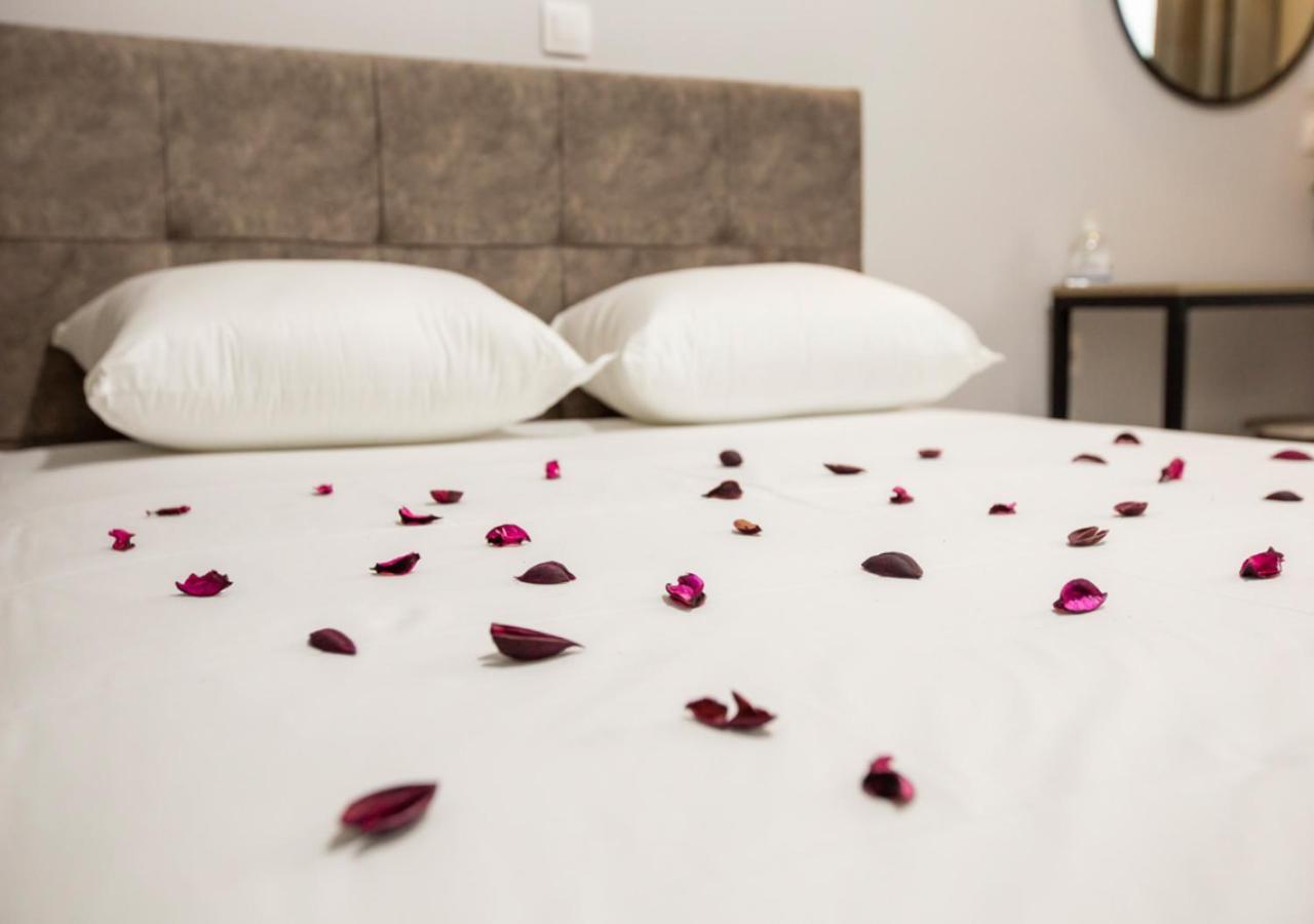 Artemida Suites Hanioti Luaran gambar