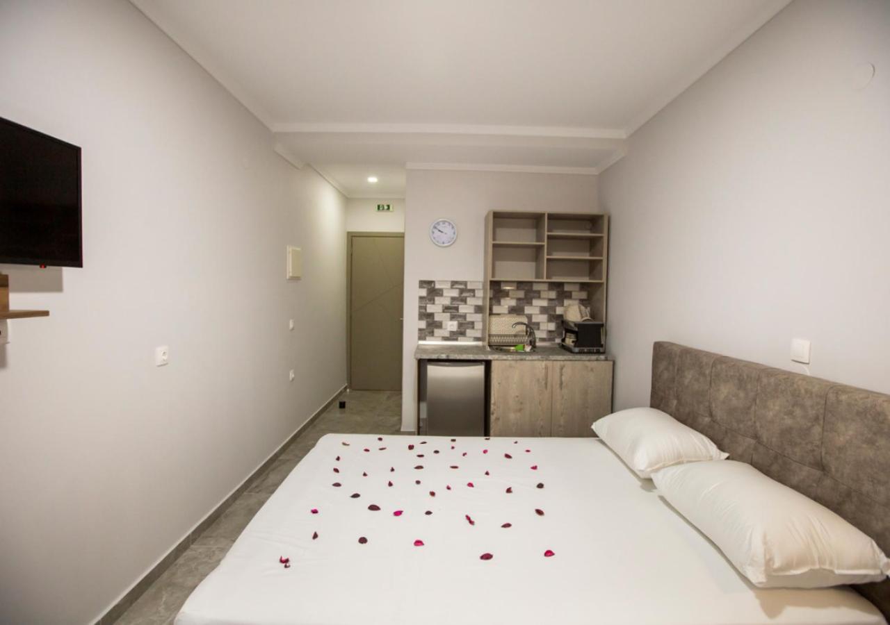 Artemida Suites Hanioti Luaran gambar