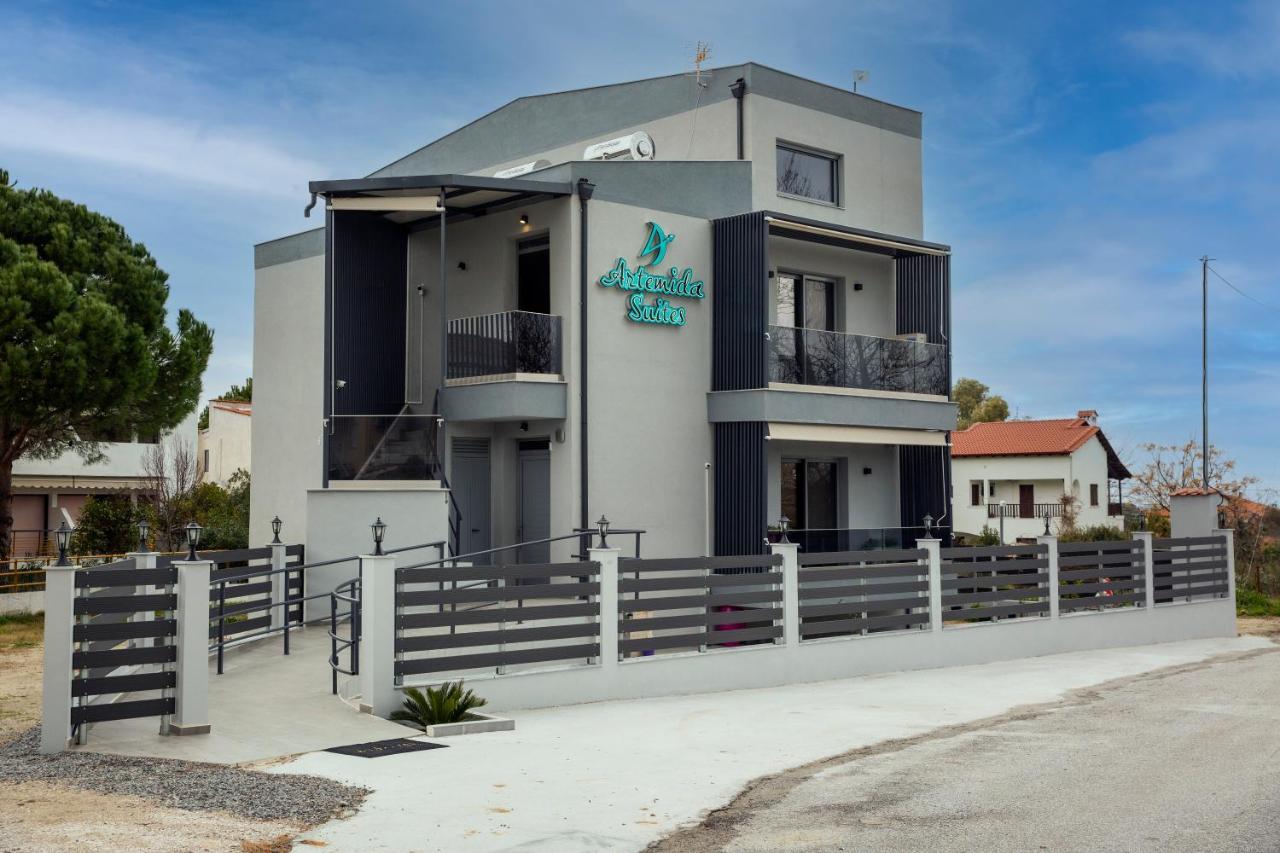 Artemida Suites Hanioti Luaran gambar