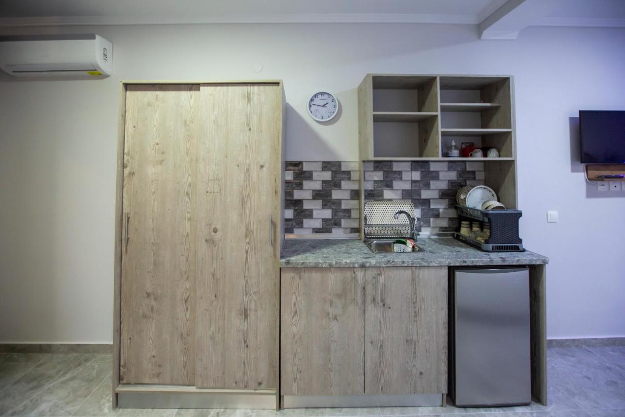Artemida Suites Hanioti Luaran gambar